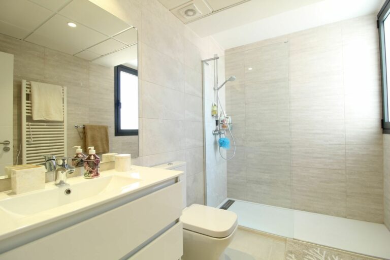 688942d3c7caaf7682a1df8b1e8895ef - 13