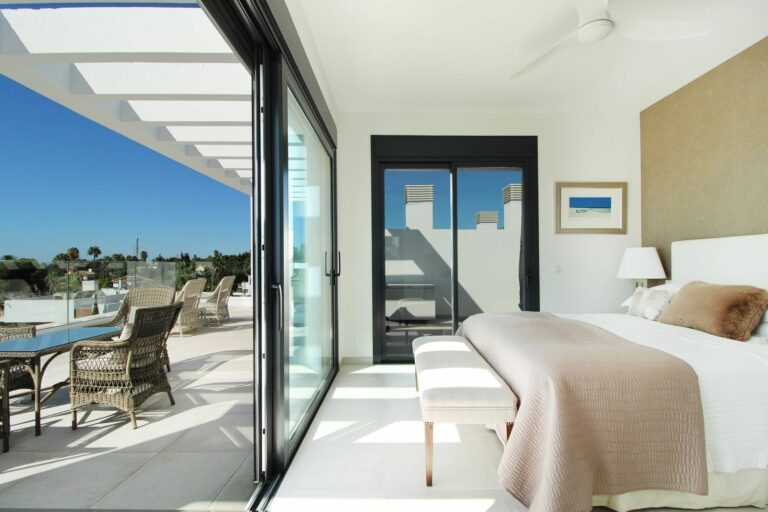 688942d3c7caaf7682a1df8b1e8895ef - 4