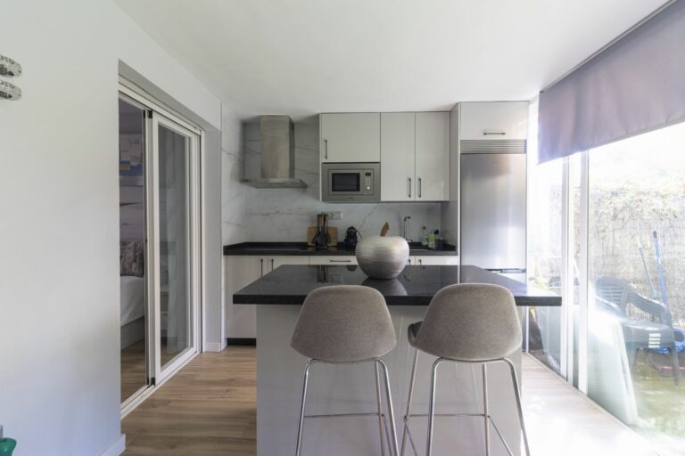 68d6a95fc1b843682d996aa46dc86e62 - 5