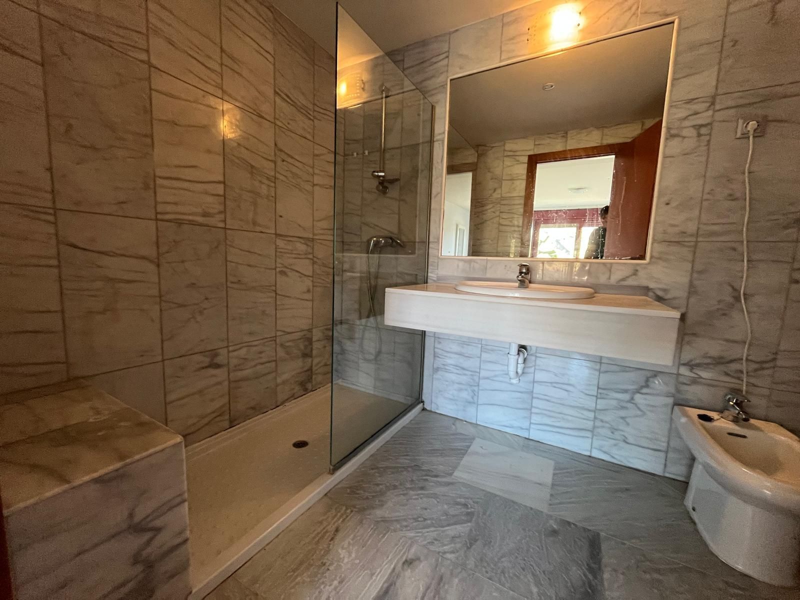 6a279f63efcdc2b8f84316b605851917 - 15