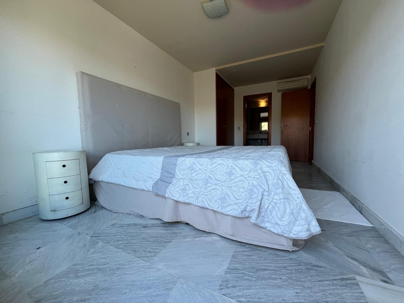 6a279f63efcdc2b8f84316b605851917 - 16