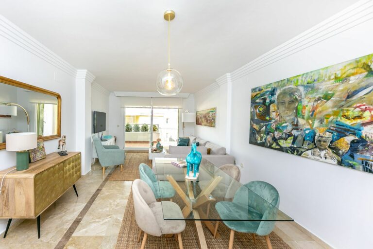 6bc8532588f14f0aac1943dc38dbfcbe - 5