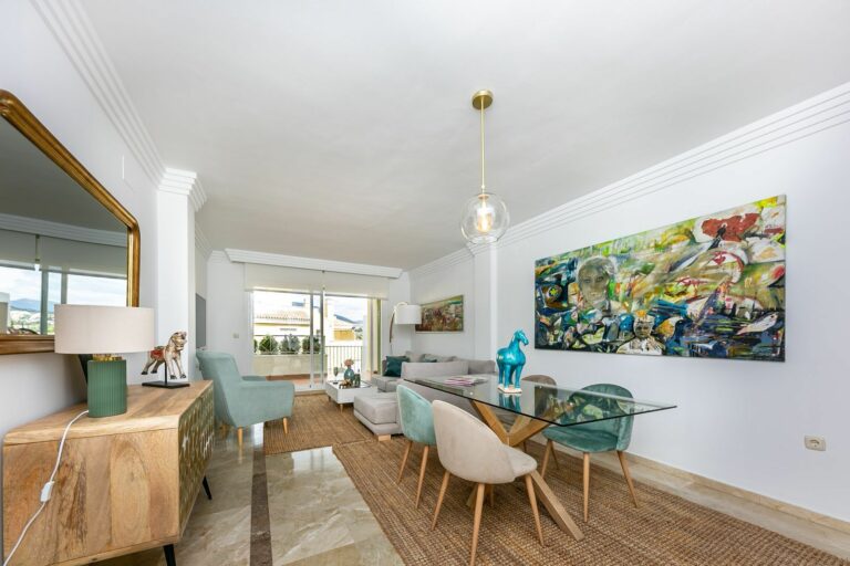 6bc8532588f14f0aac1943dc38dbfcbe - 7