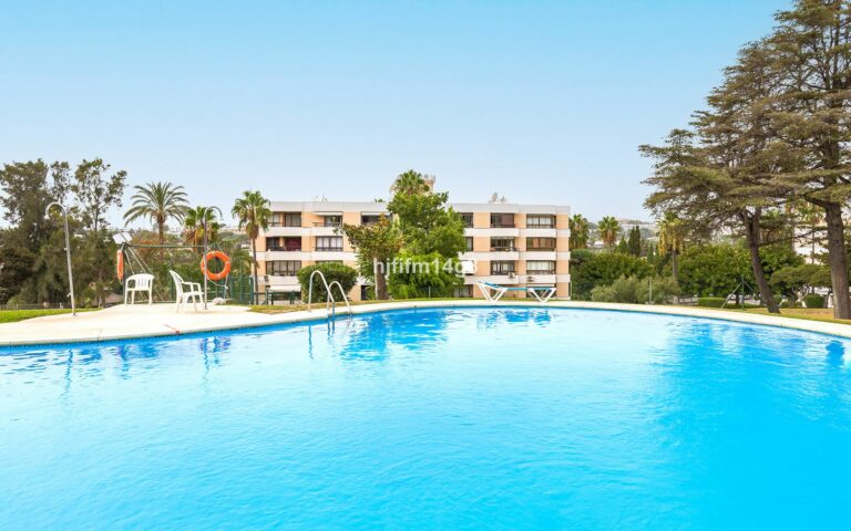 6dad8b094eb2d2d21661a7f3a82d36db - 16