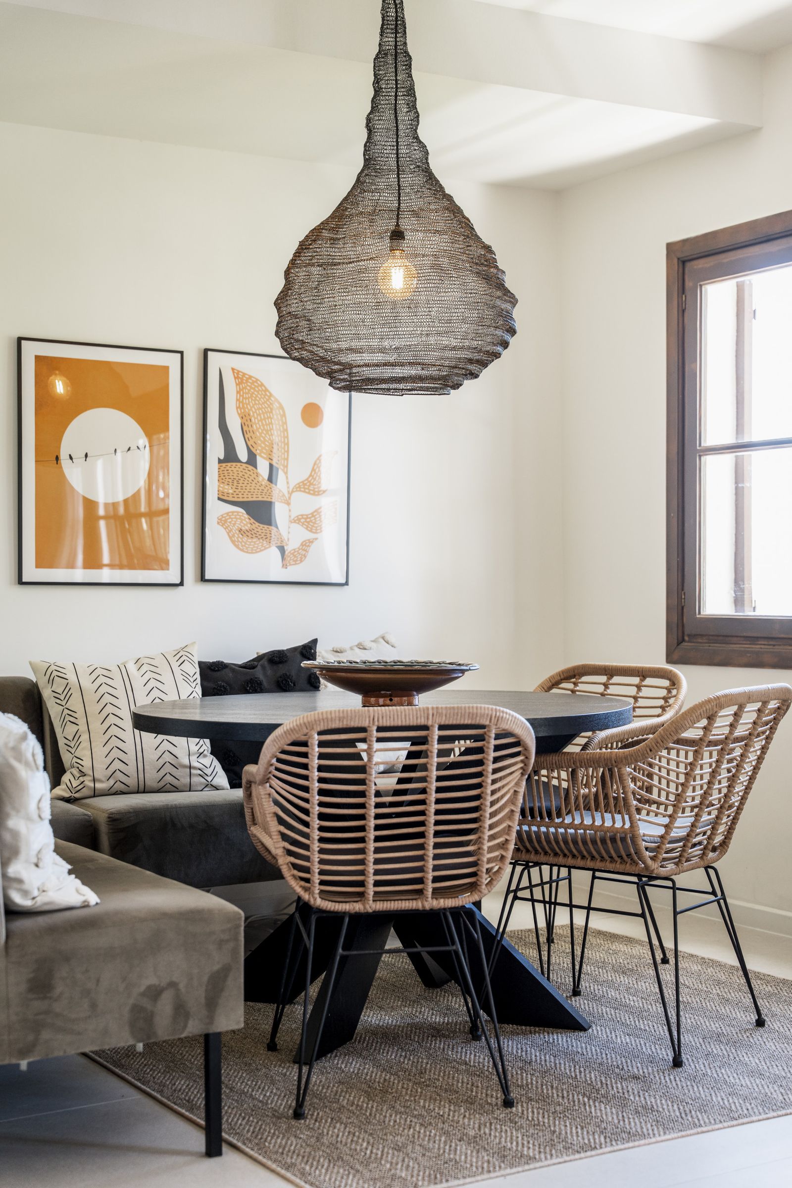 703fea6cfeba4fb623aa6a2593797592 - 11