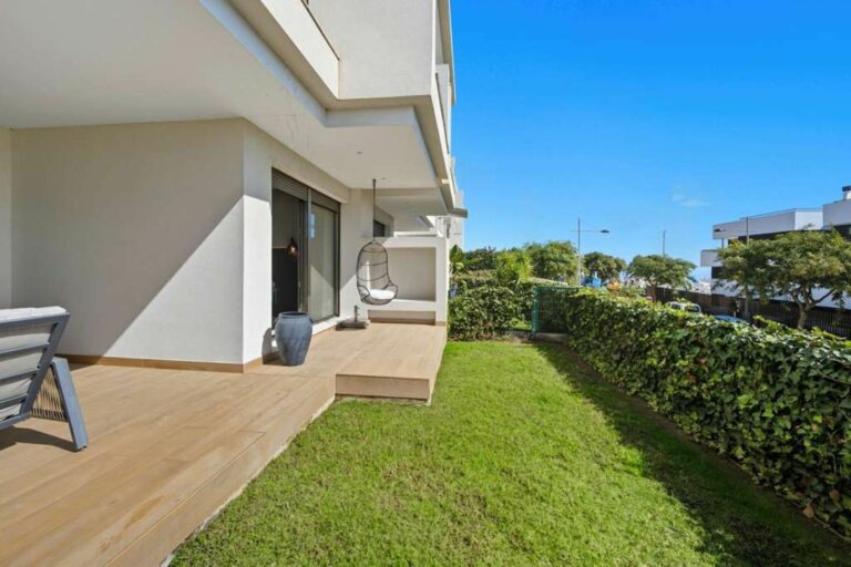 726ca91e7e0d4854bce80f029334b43b - 10