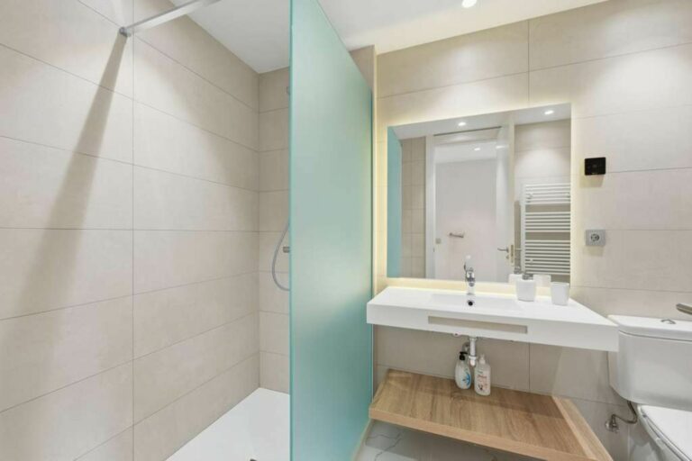 726ca91e7e0d4854bce80f029334b43b - 11