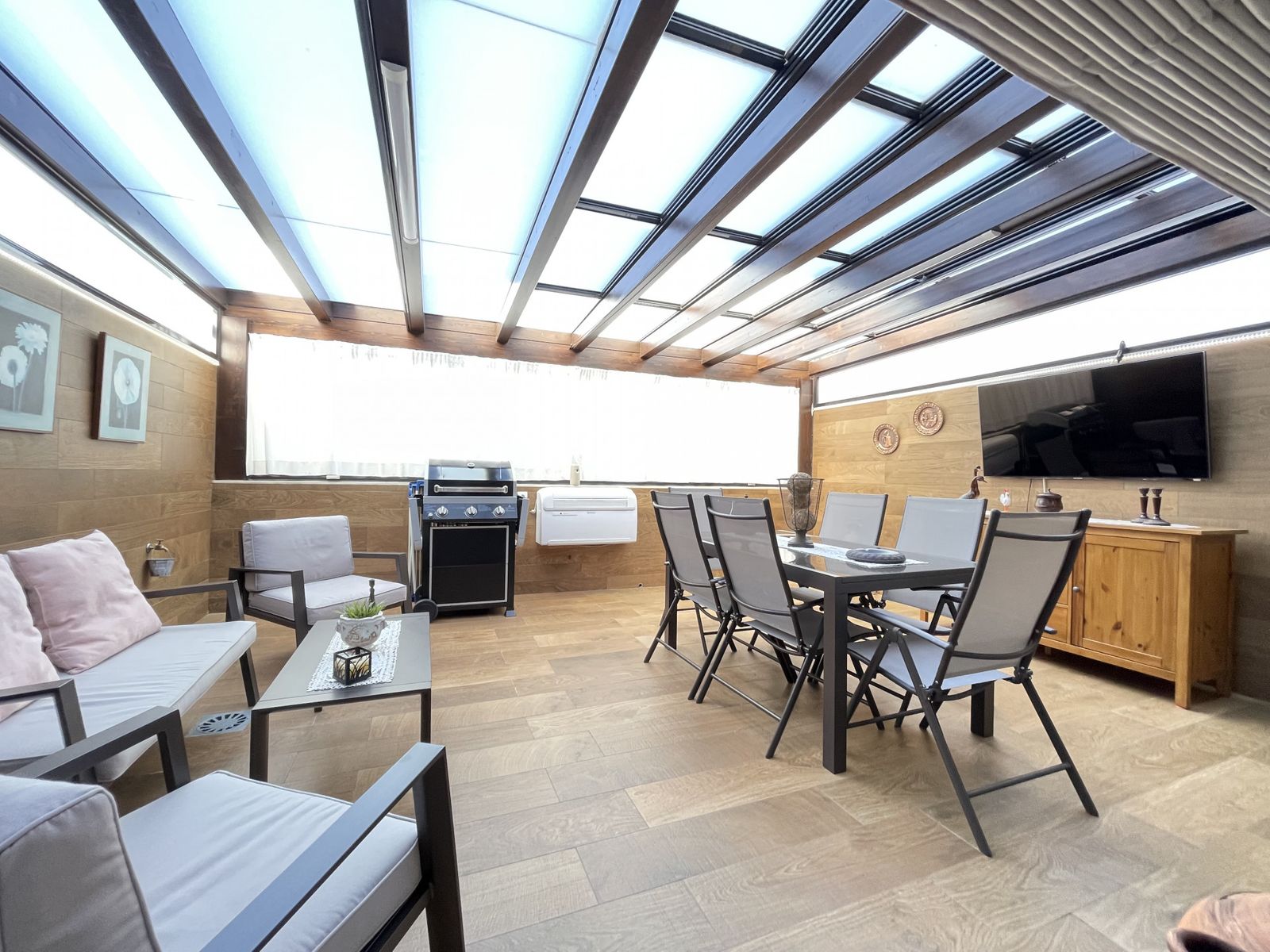 74dbfe30d047823591f0410b393579f2 - 1