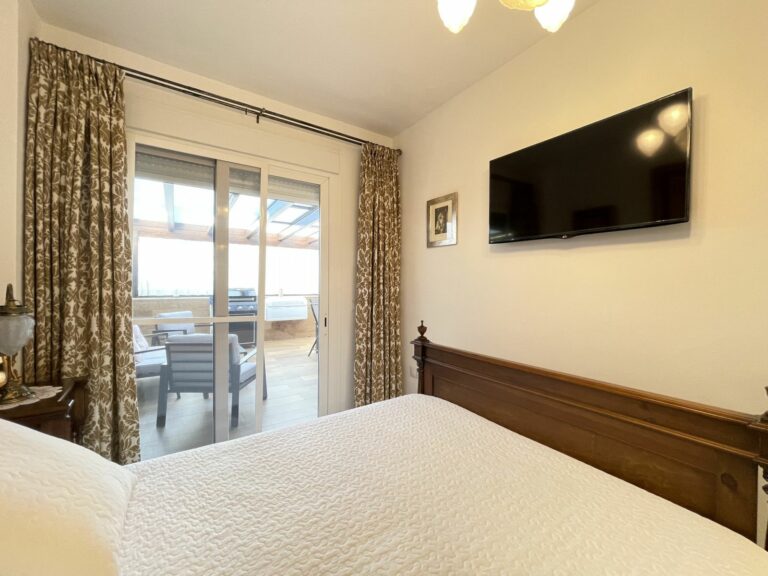 74dbfe30d047823591f0410b393579f2 - 10