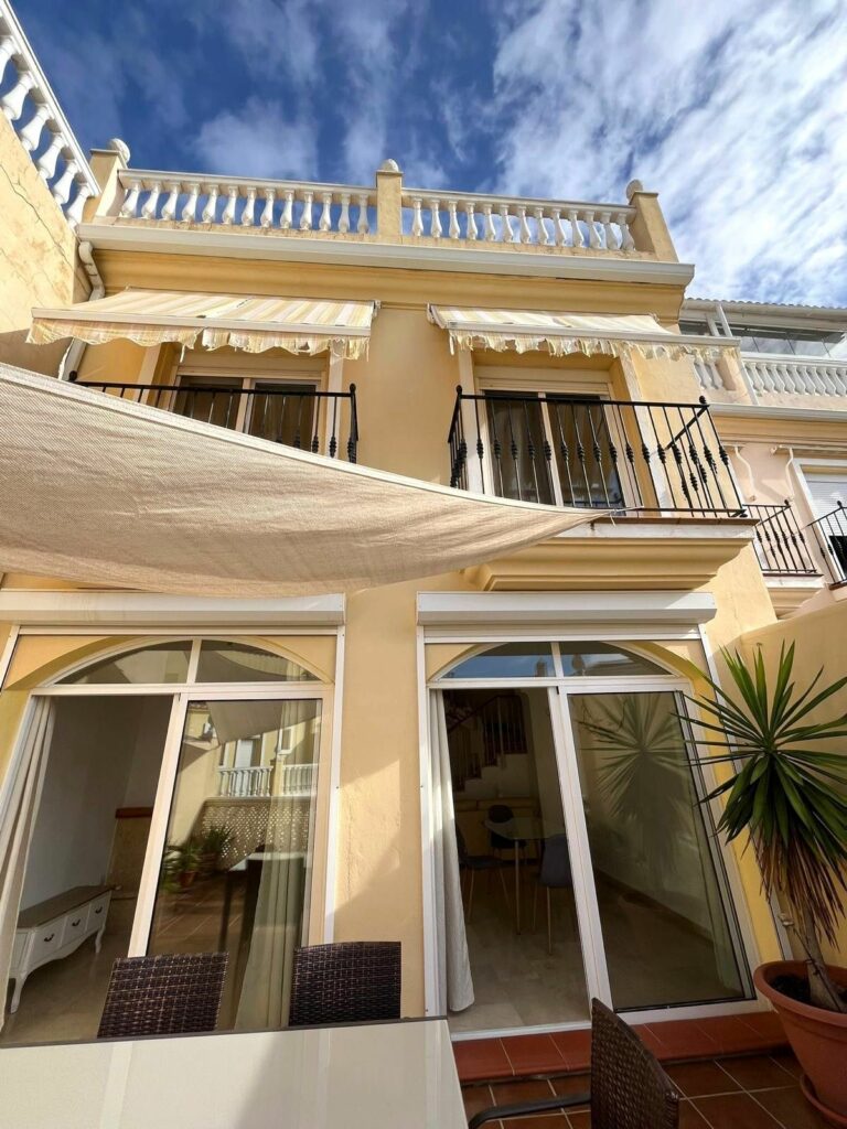 7727e146f7dd11c3d5aaab42f7de151b - 10