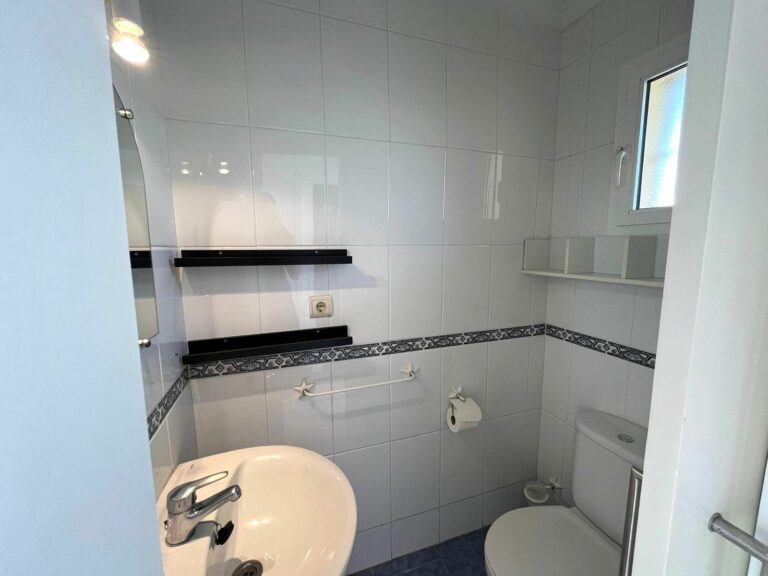 7727e146f7dd11c3d5aaab42f7de151b - 14