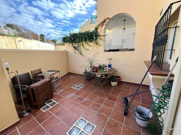 7727e146f7dd11c3d5aaab42f7de151b - 16