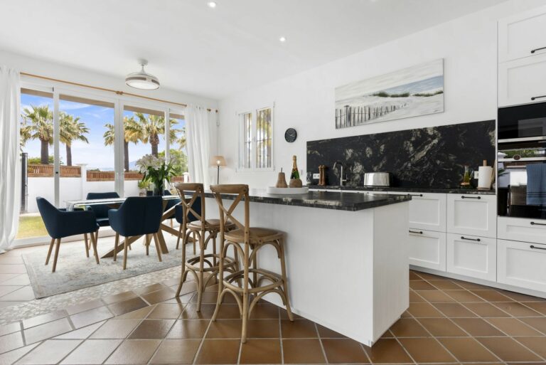 782bddbcab1089c11433082d95ab921a - 11