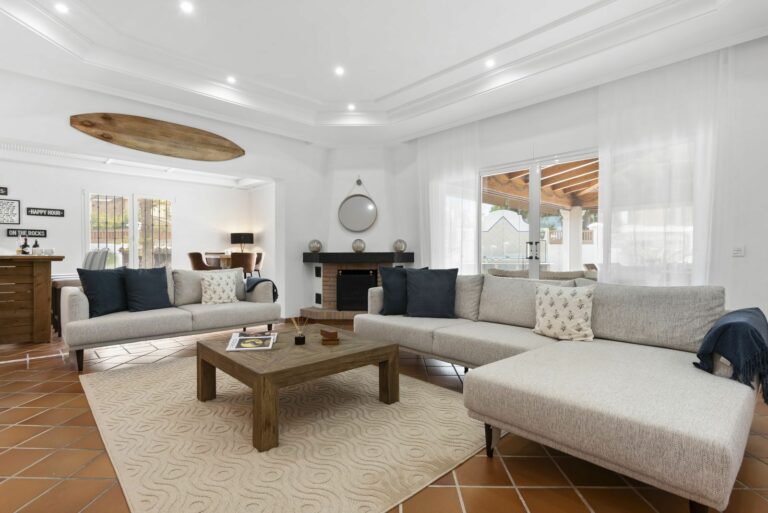 782bddbcab1089c11433082d95ab921a - 6