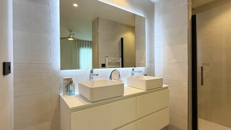 7940cf4361305b431cc38983fbdde4ff - 7