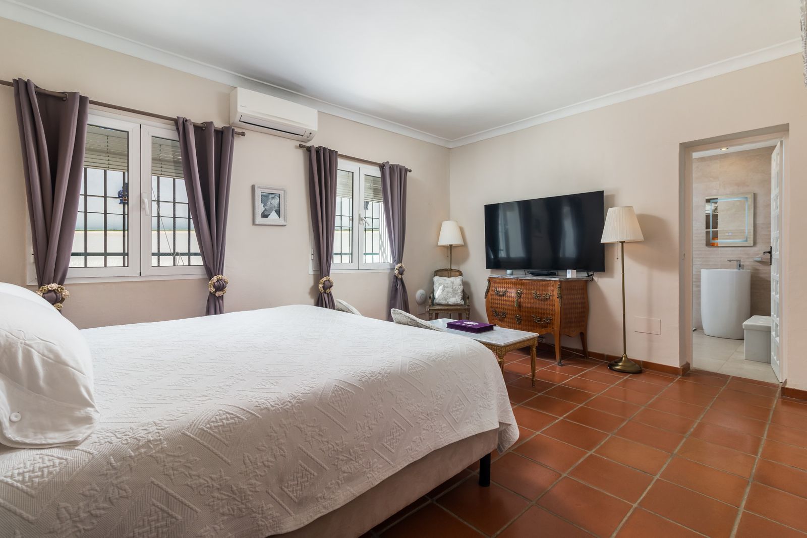 7985dec3104653f245c9d014e8274fe3 - 15