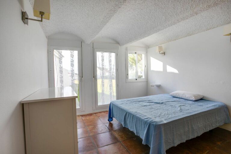 7a6fa54eb41d402ae34da5974df4d92f - 12