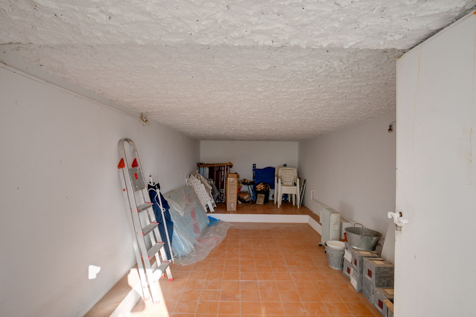 7a6fa54eb41d402ae34da5974df4d92f - 15