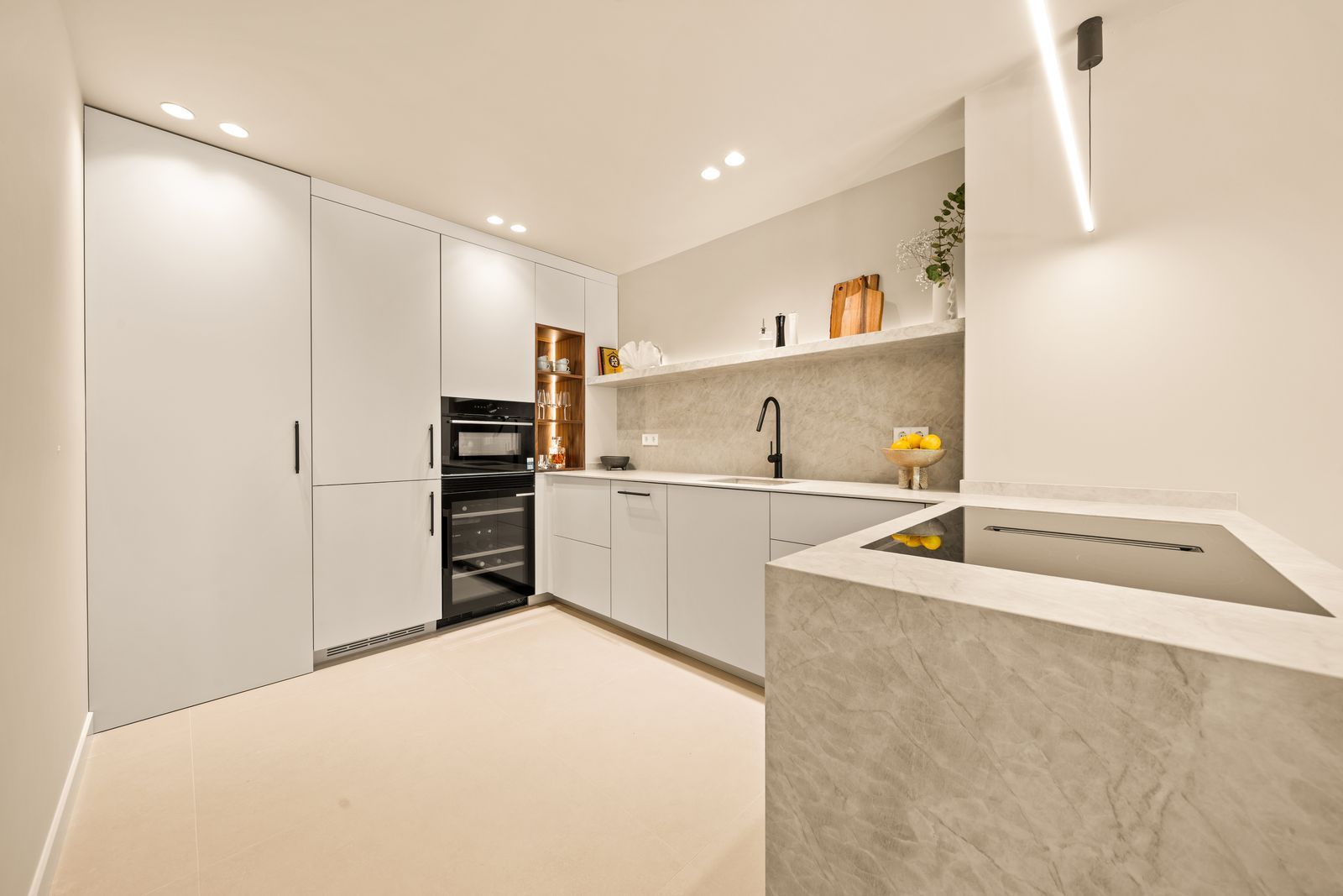 7b93037a015cd5818c4b92019266bd6d - 12