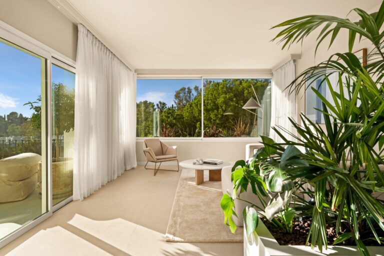 7b93037a015cd5818c4b92019266bd6d - 6