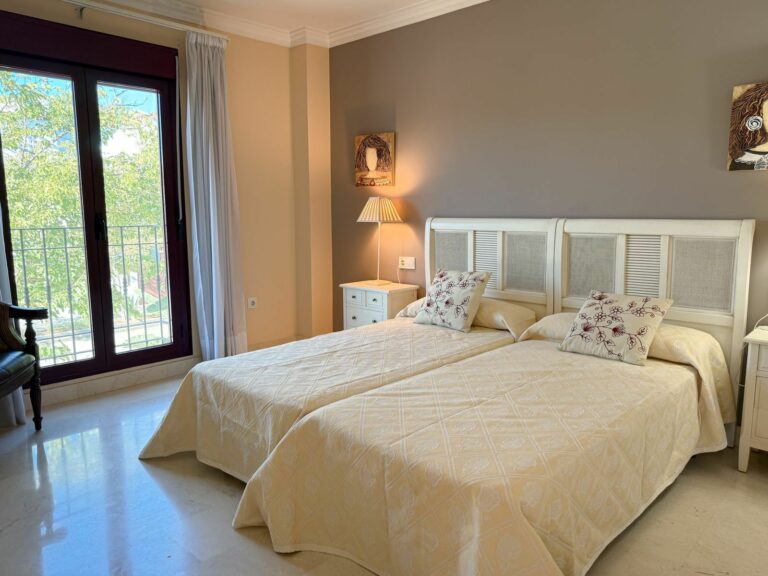 7e03104265c3507d3f2486100c95d01a - 4