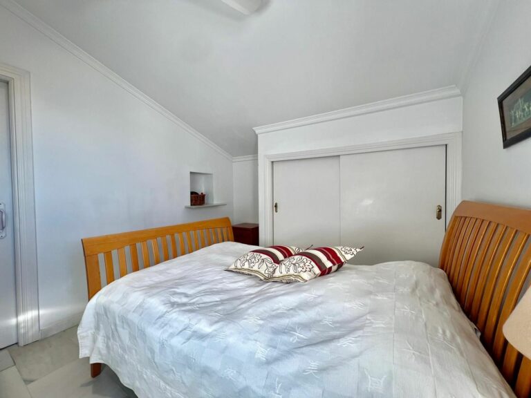 7e2905fd58404b2d2e022a0bde33c7eb - 16