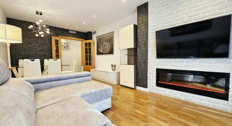 7ef88584198366b949c3b43b15309b1a - 3