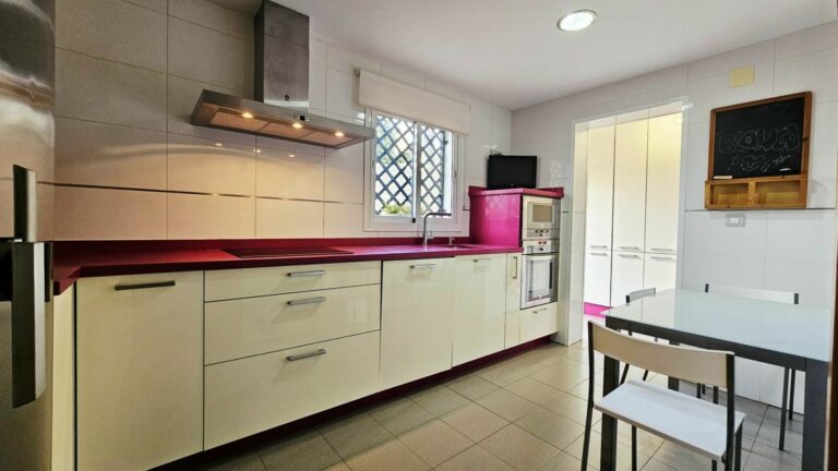 7ef88584198366b949c3b43b15309b1a - 7