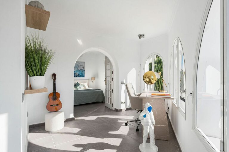 8024b554951e231c5f3ec4bc41ce0735 - 14