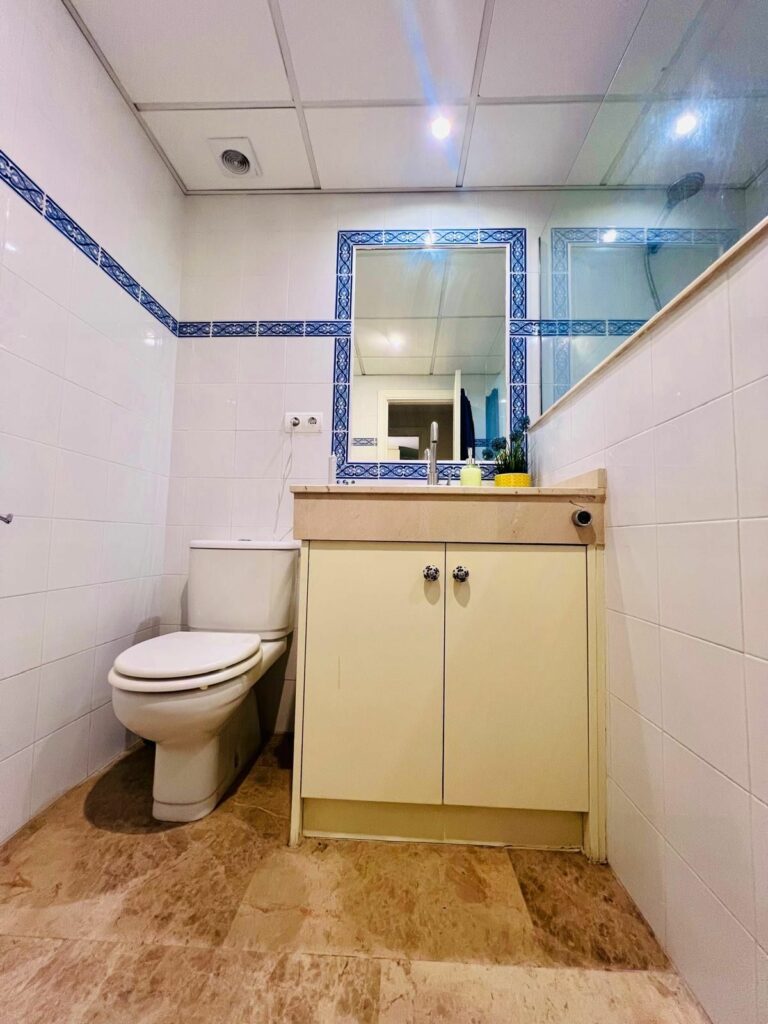 8155bac091625679d70dc09a1e901892 - 13