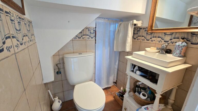 825d4258a5b9f30247e0bbabf480b9a5 - 4