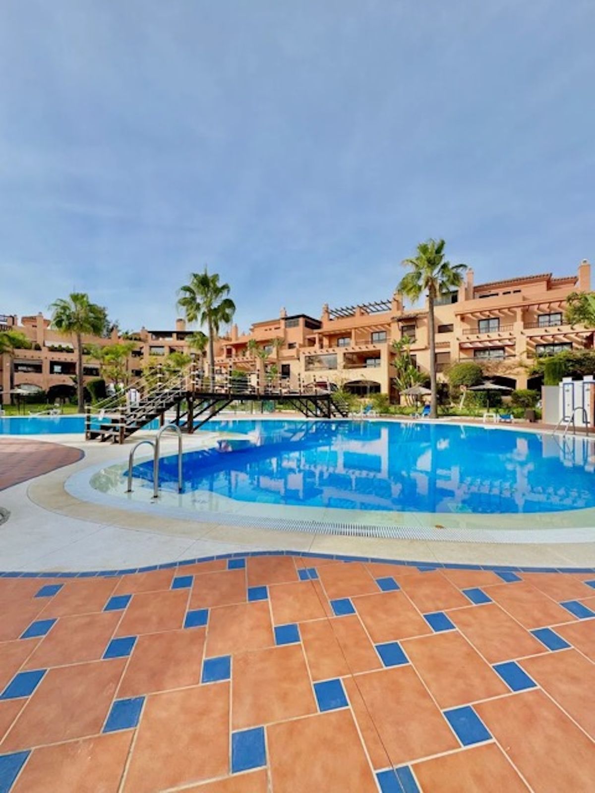 82b5f511dfcb5db25a5513b9e251e57d - 12