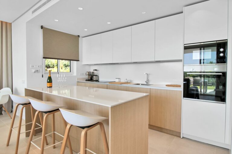 83cb1b2abee8133a4da15afd81403ecc - 9