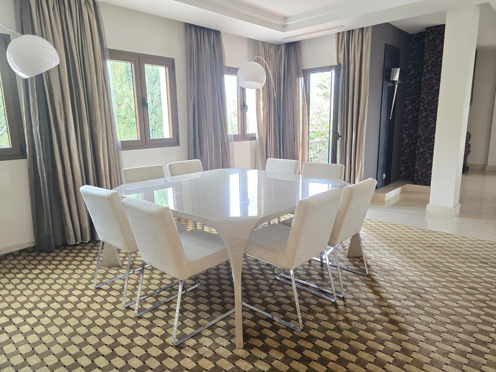 8468fcda58a467bb28e5589b346ff4a4 - 12