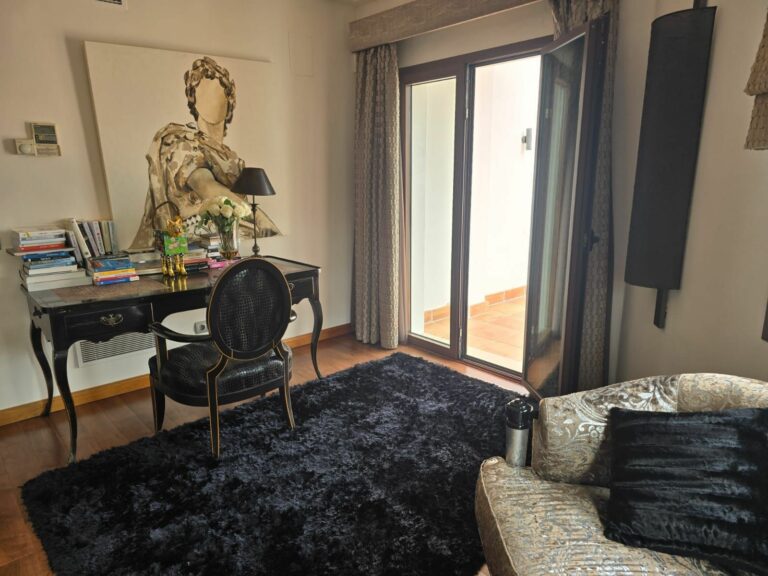 8468fcda58a467bb28e5589b346ff4a4 - 15