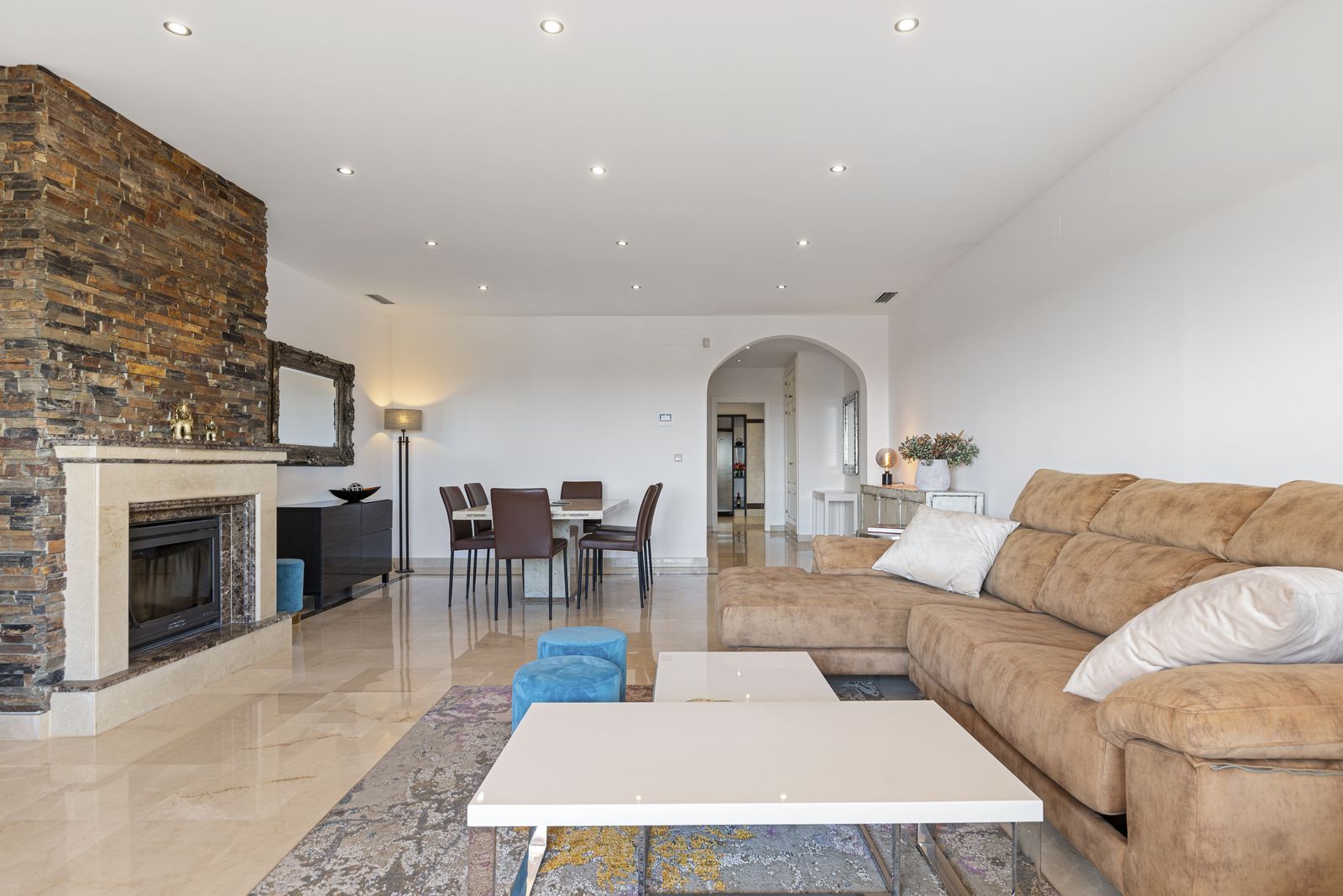 84a34d3f34e2715594b32c1e8720a5e4 - 14