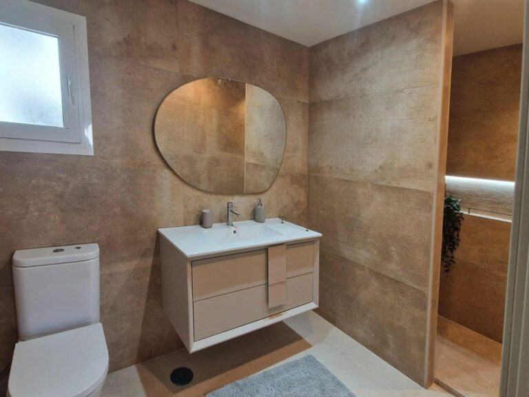 8530407ba5bc676f46f4d443f74d56cc - 10