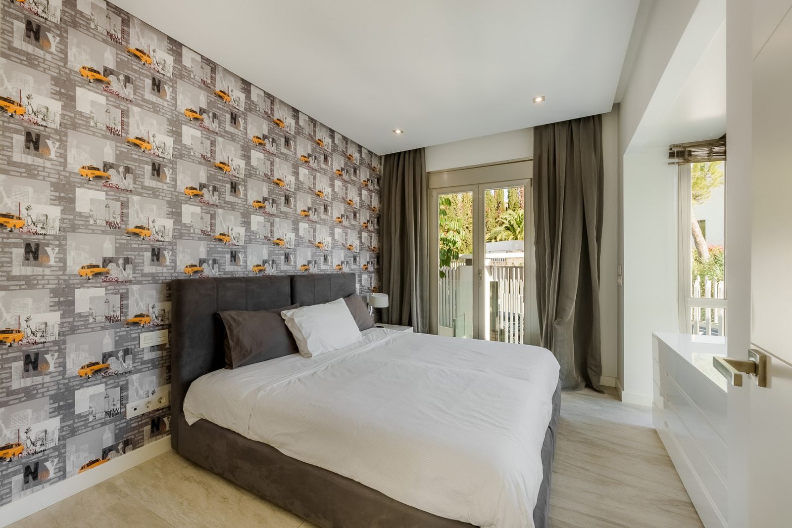 8531aab860962cc860105c3a06a7948e - 15