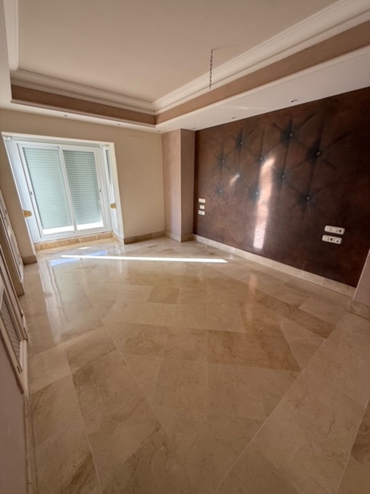 85640bb3d689b019487f53b57b868496 - 6