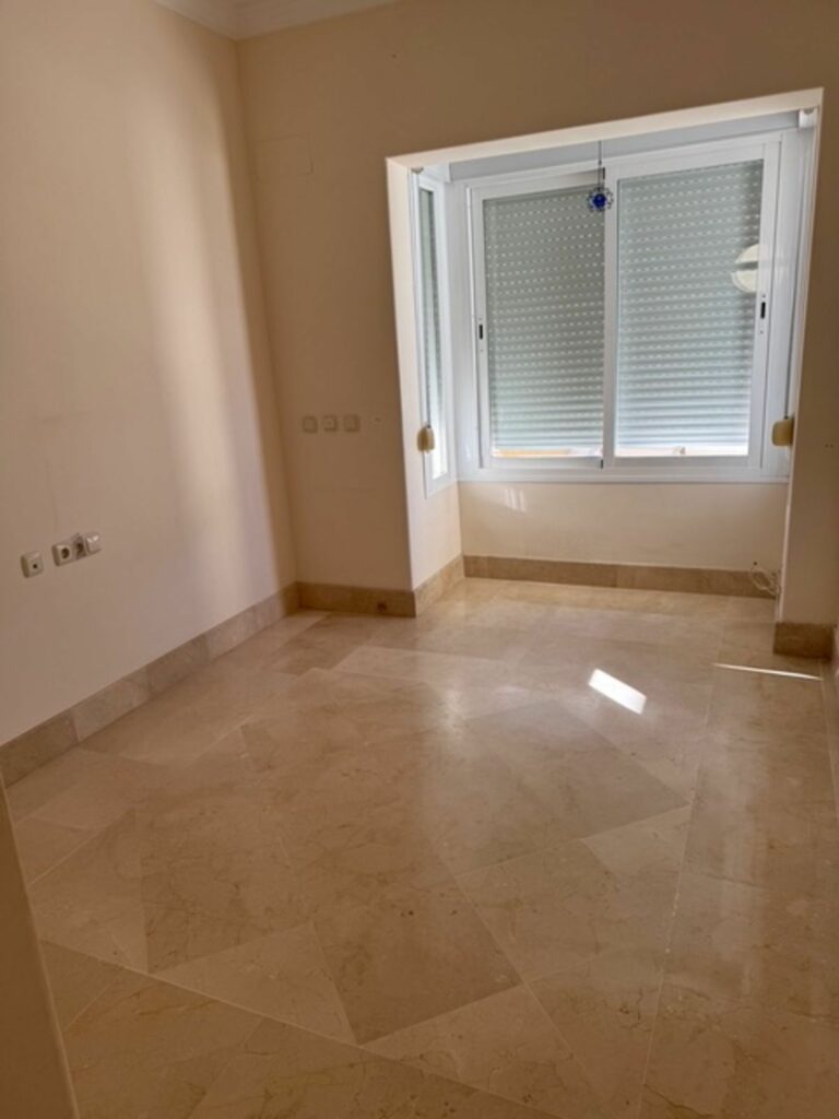 85640bb3d689b019487f53b57b868496 - 9