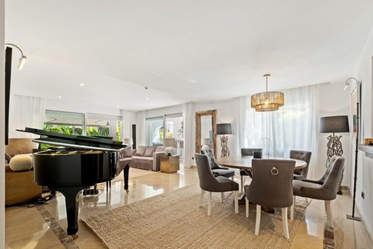 85a581acb9d5ce61b760958eb3eba391 - 1