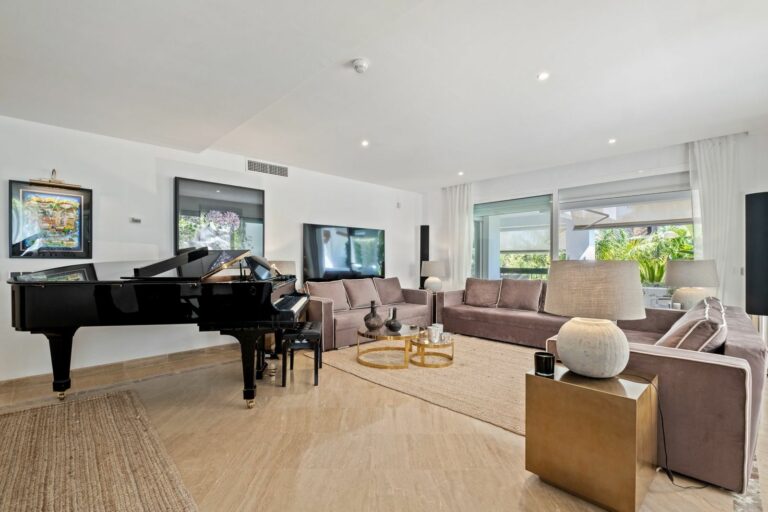 85a581acb9d5ce61b760958eb3eba391 - 14