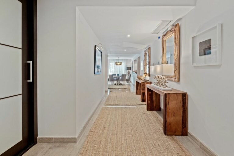 85a581acb9d5ce61b760958eb3eba391 - 16