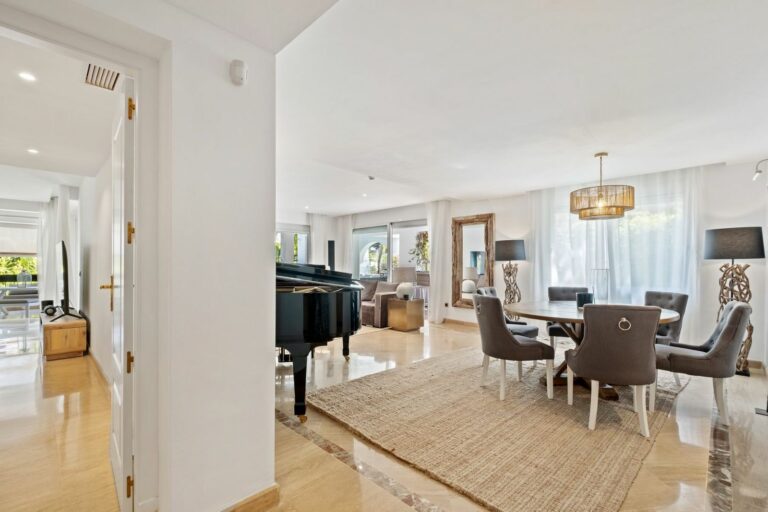 85a581acb9d5ce61b760958eb3eba391 - 4