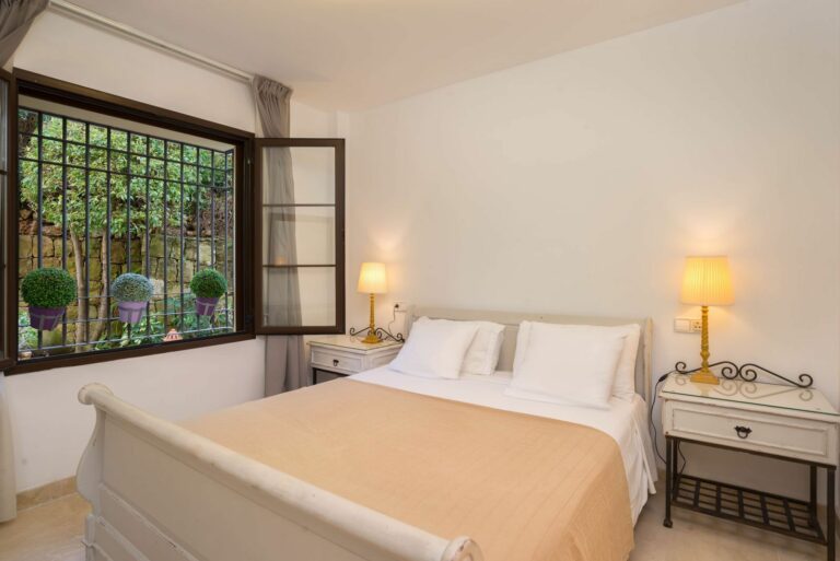 85ea45eb44d1f8f8bc15212773cd19ec - 8