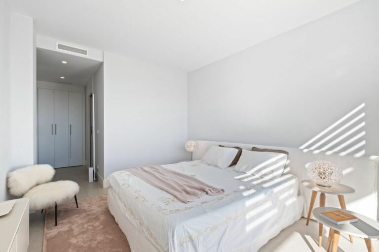 869d607f53dc33594fe5fe81c00d4dd4 - 10