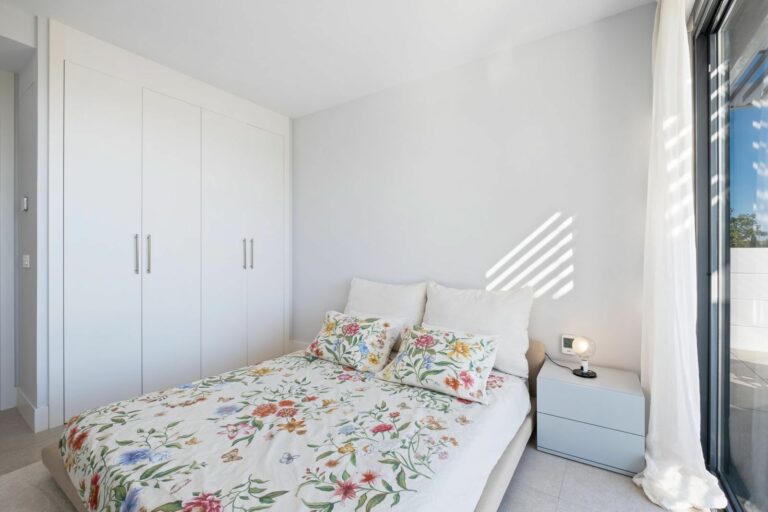 869d607f53dc33594fe5fe81c00d4dd4 - 16