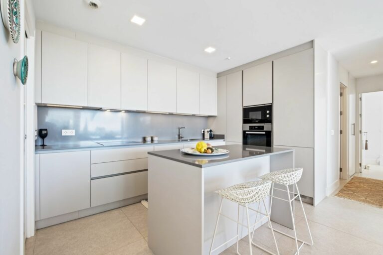 869d607f53dc33594fe5fe81c00d4dd4 - 6