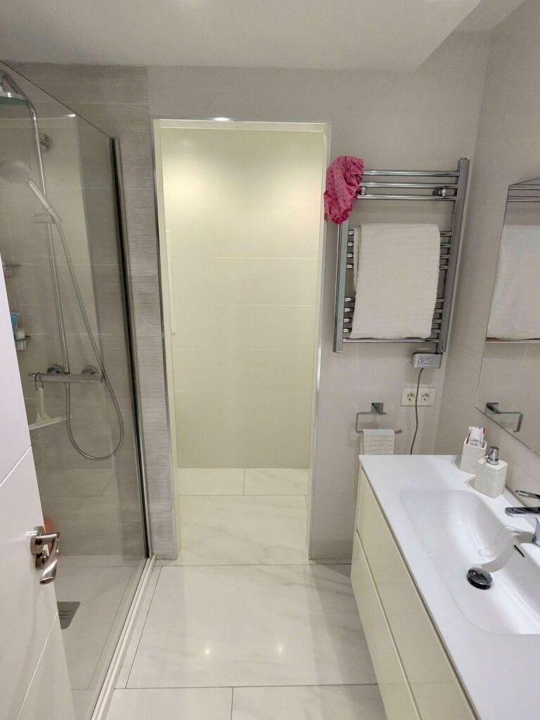 86da8be9567e6ce2e73dfa412f770465 - 11