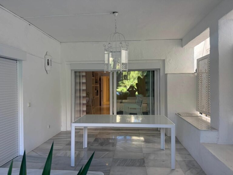 86da8be9567e6ce2e73dfa412f770465 - 14